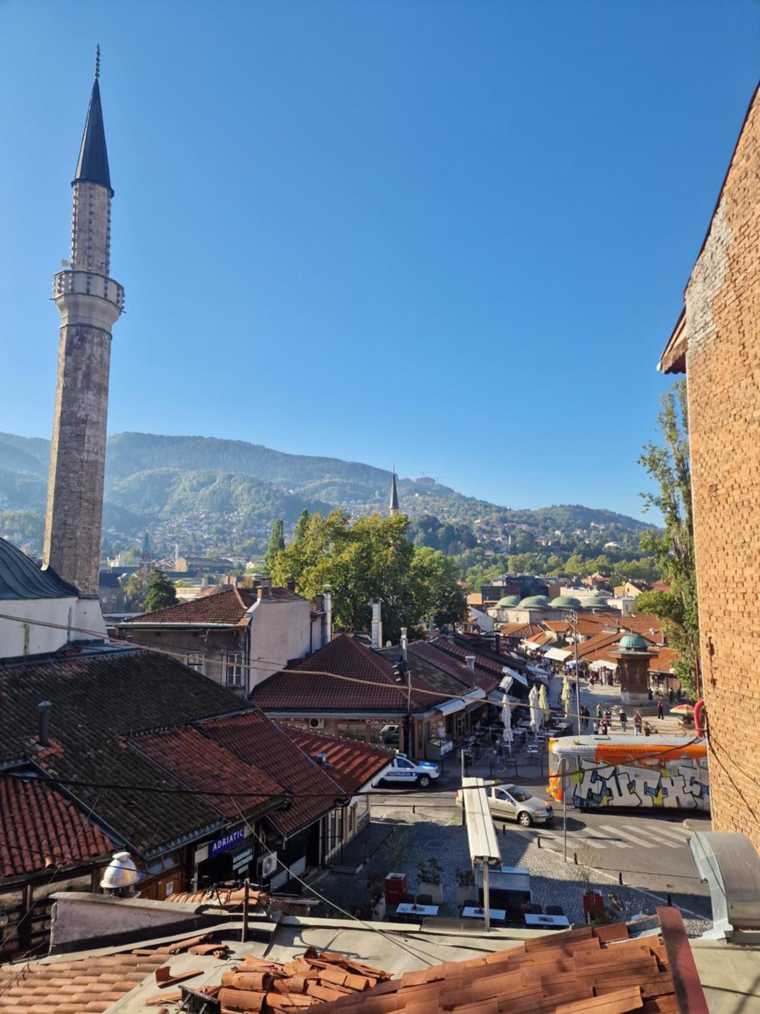 Guesthouse Nia Deluxe Sarajevo Luaran gambar